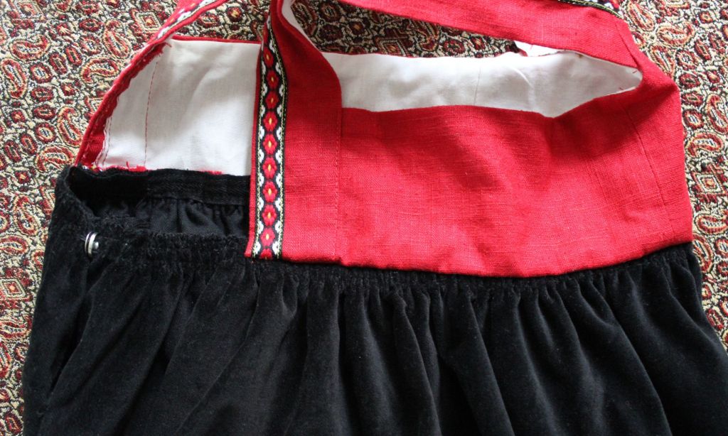 Hartuushameen yhdyssauma sivusta.