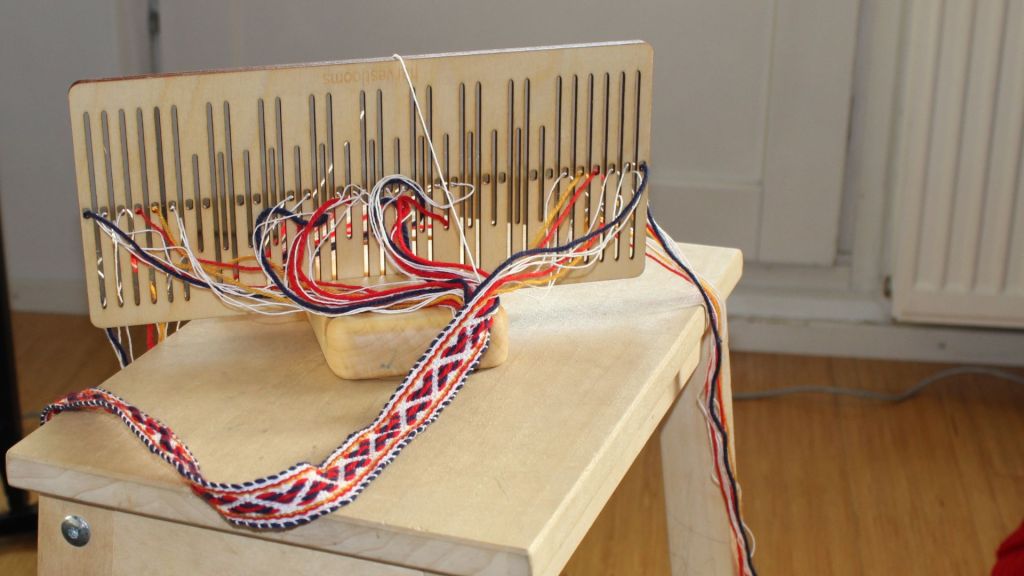 Nauhapirta viritettynä.