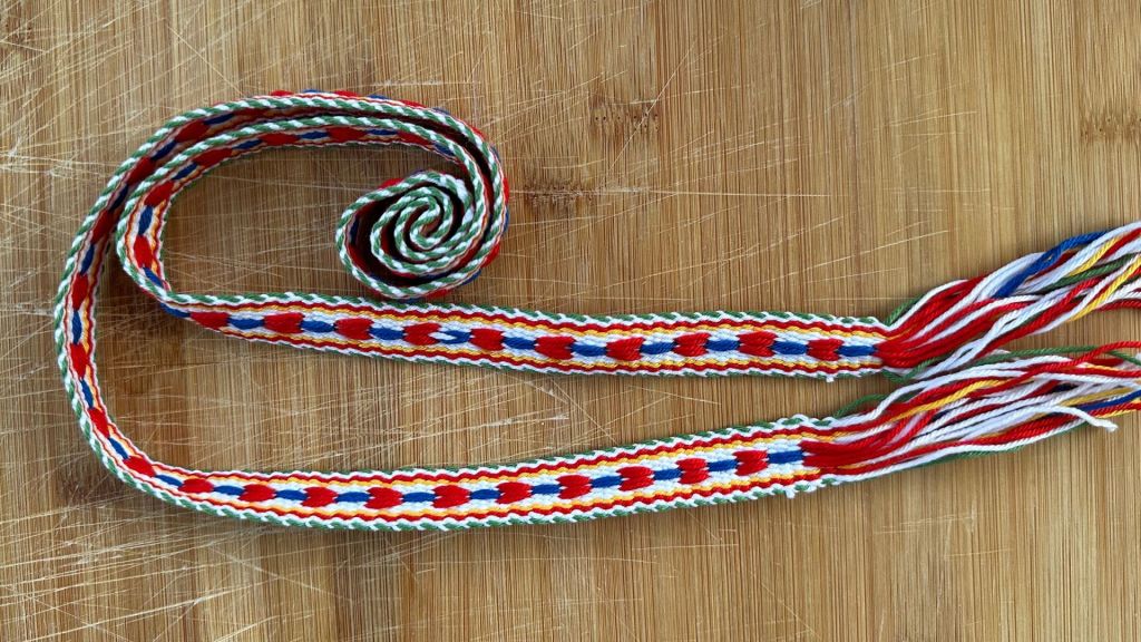 Keltuvyö pyhäjärvi pirtanauha ohje.