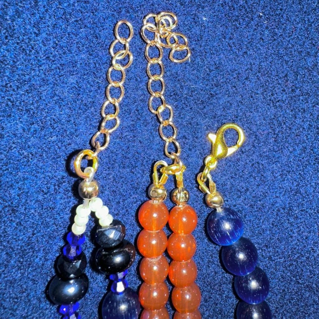 Erilaisia helminauhoja.