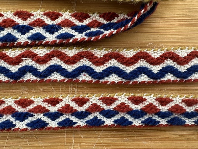 Pyhäjärveläinen pirtanauha yksityiskohta.