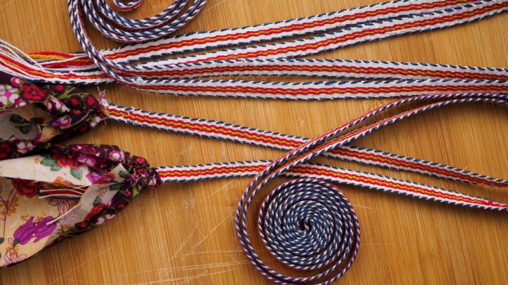 Pirtanauha, jossa päässä tertut.