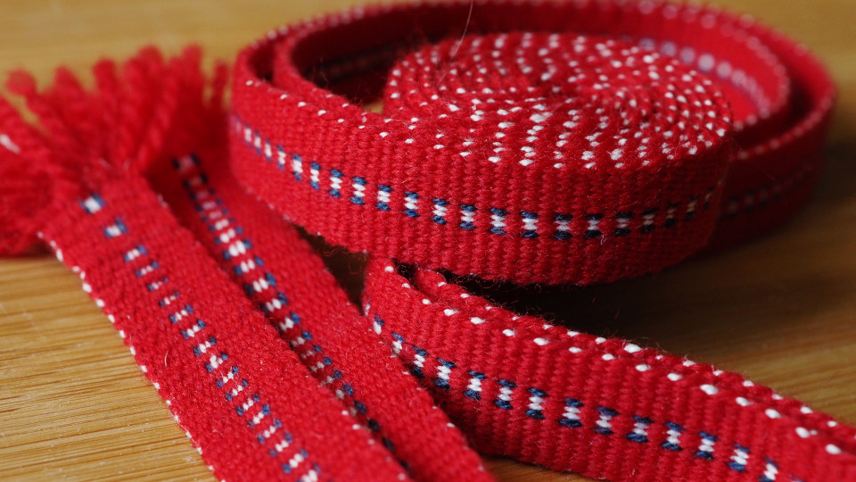 Mallinauha Jääsken kihlakunnan hameen vyötärönauha.